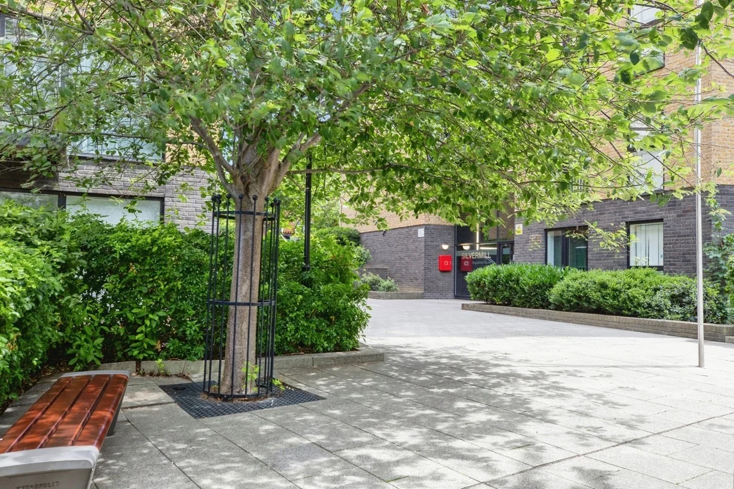 Flat Conington Road in Greater London