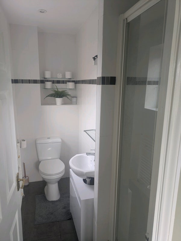 Room Lechlade Gardens in Bournemouth