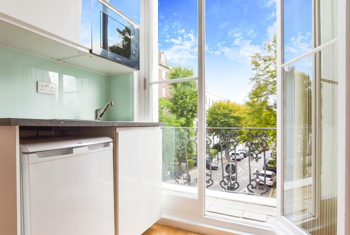 Flat Talbot Road in City of Westminster
