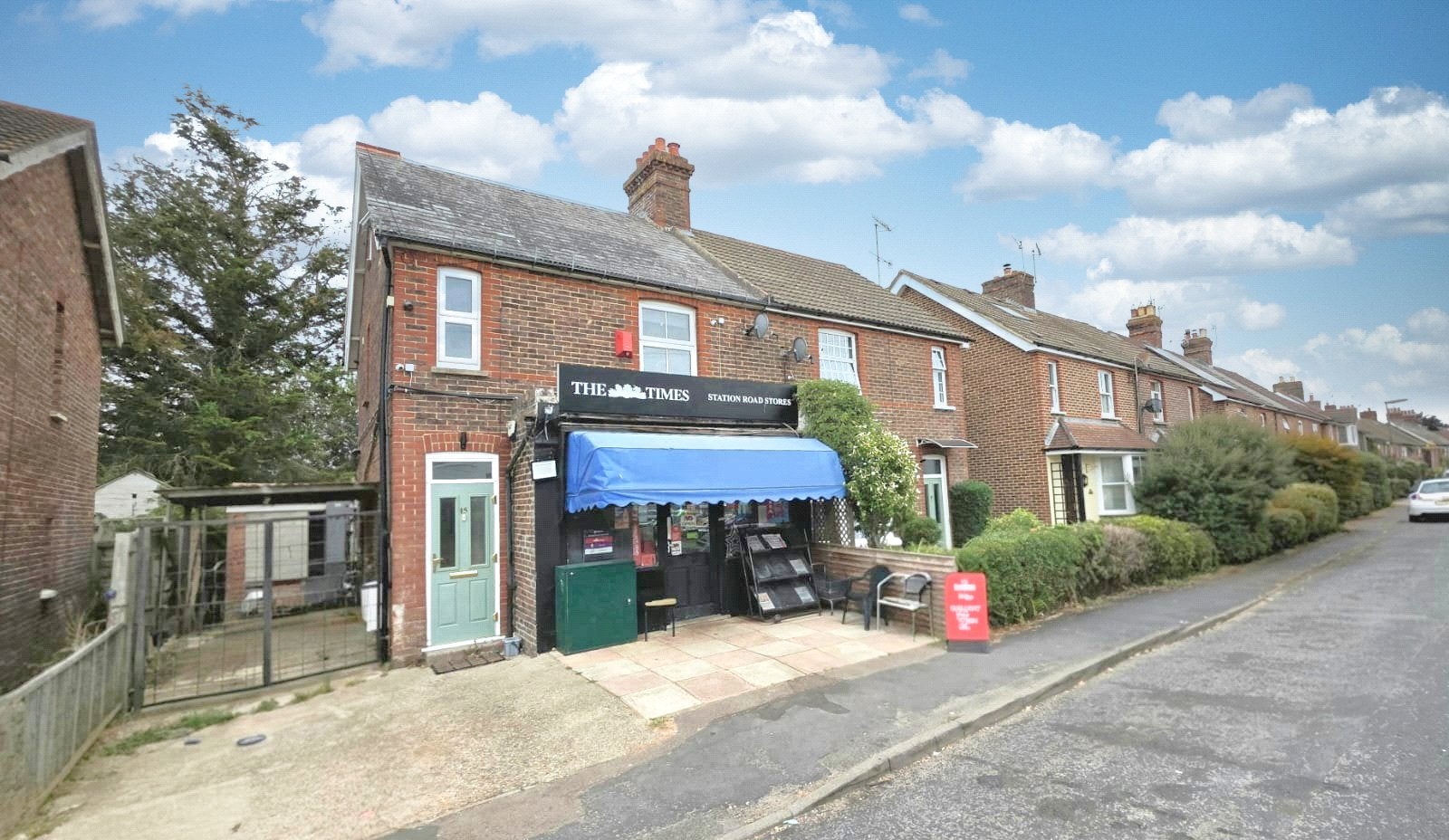 Flat Station Road in Lingfield