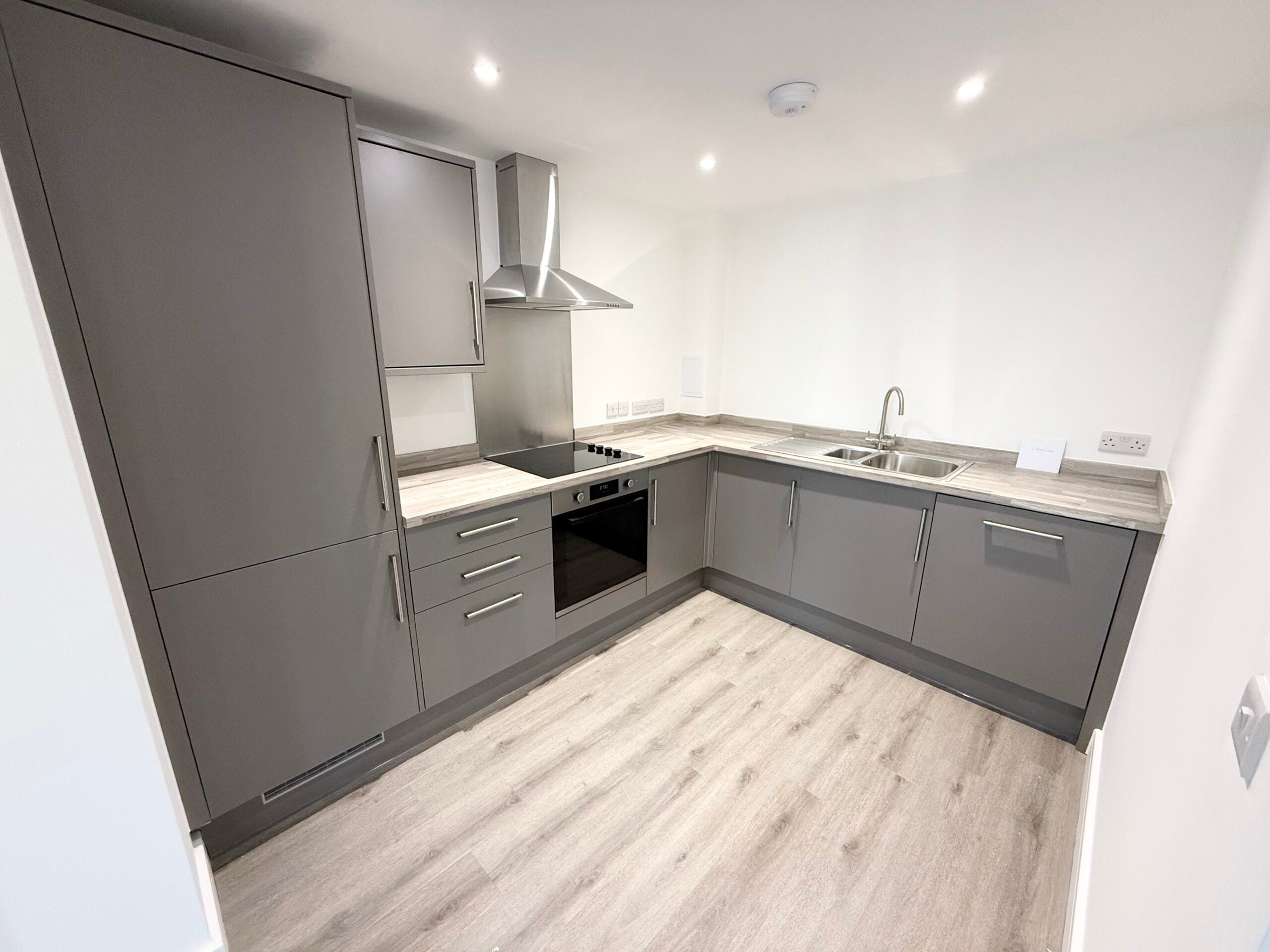 Flat Swain Court in Peterborough