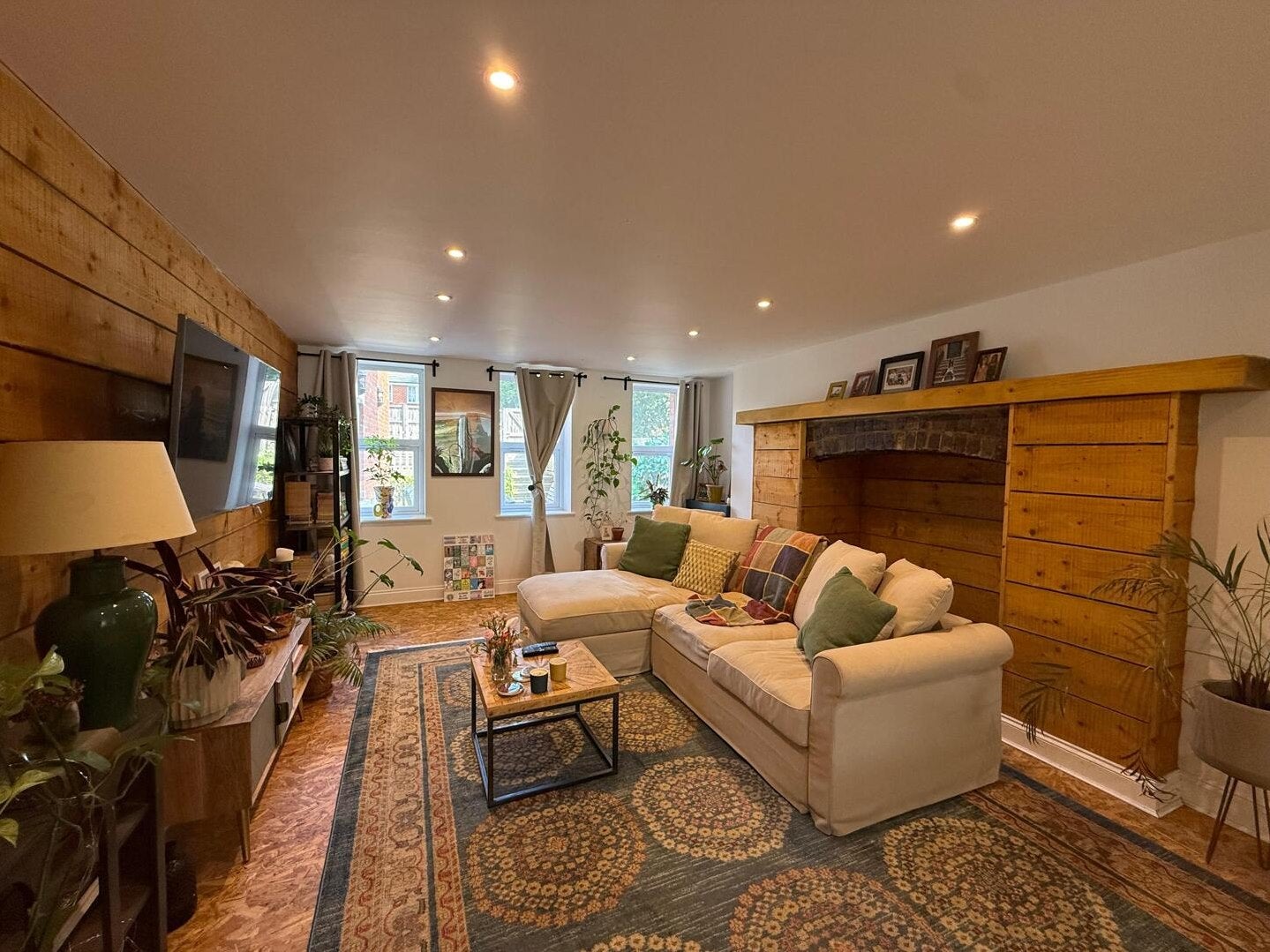 Flat Shorncliffe Road in Folkestone and Hythe District