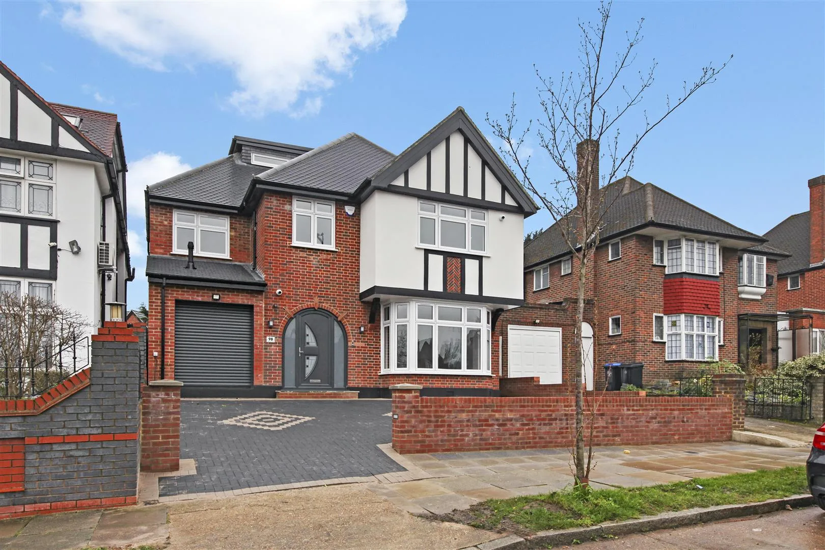 House Sudbury Court Drive in Greater London