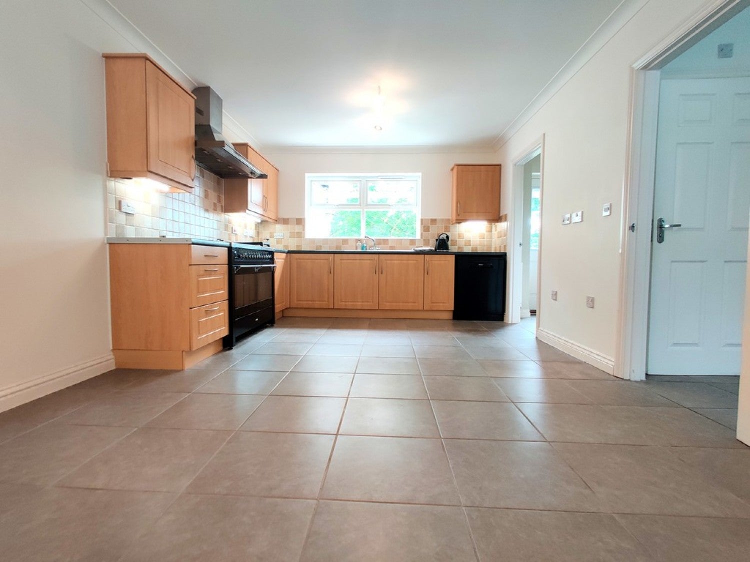 House Lowen Bre in Truro