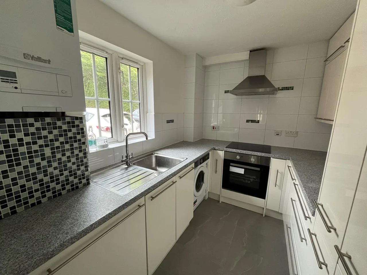 Flat Vermont Close in Greater London