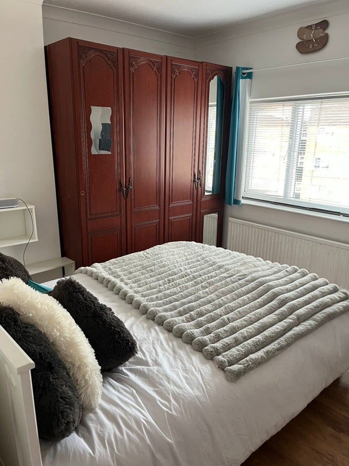 Room Whitchurch Avenue in Greater London
