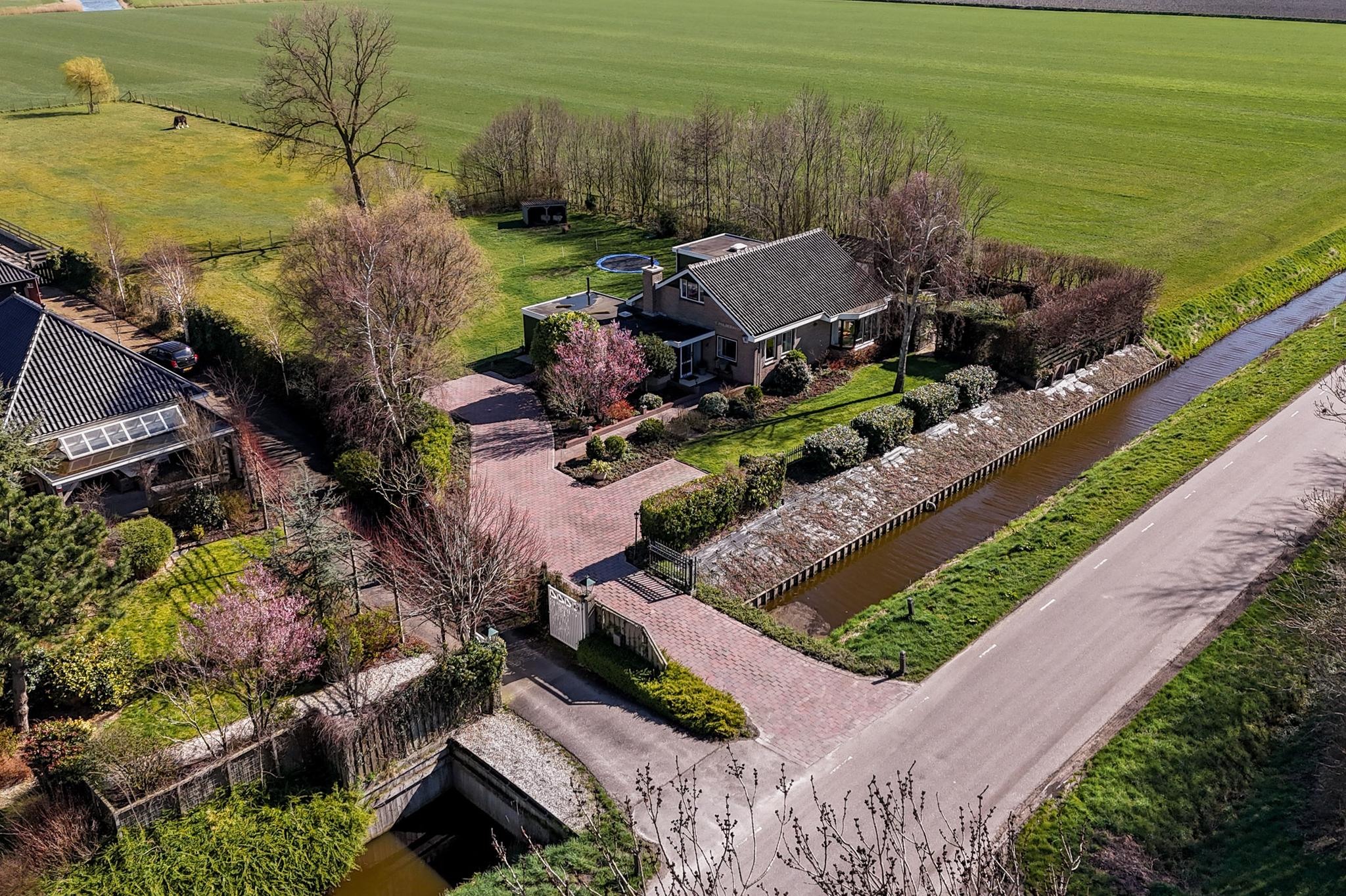 Vrijstaande woning te koop: Diepsmeerweg 58, Warmenhuizen