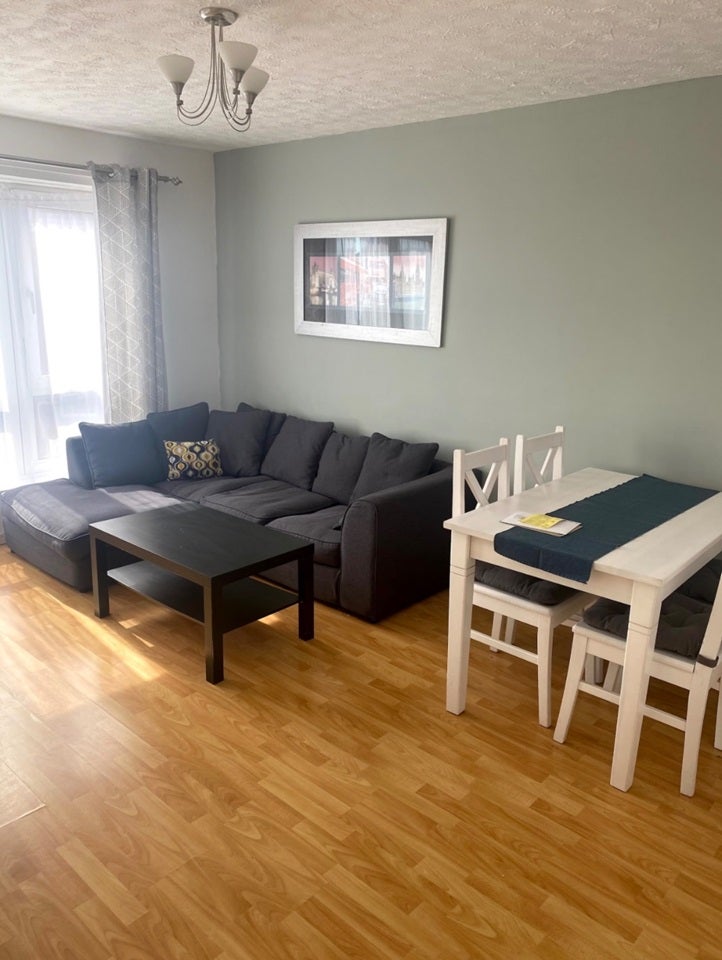 Flat Wakelin Road in Greater London