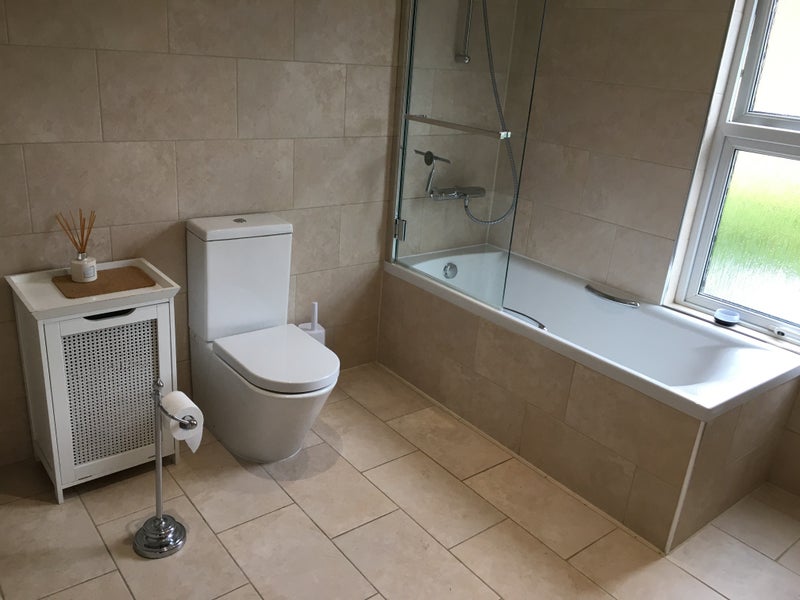 Room Northcroft Road in Greater London