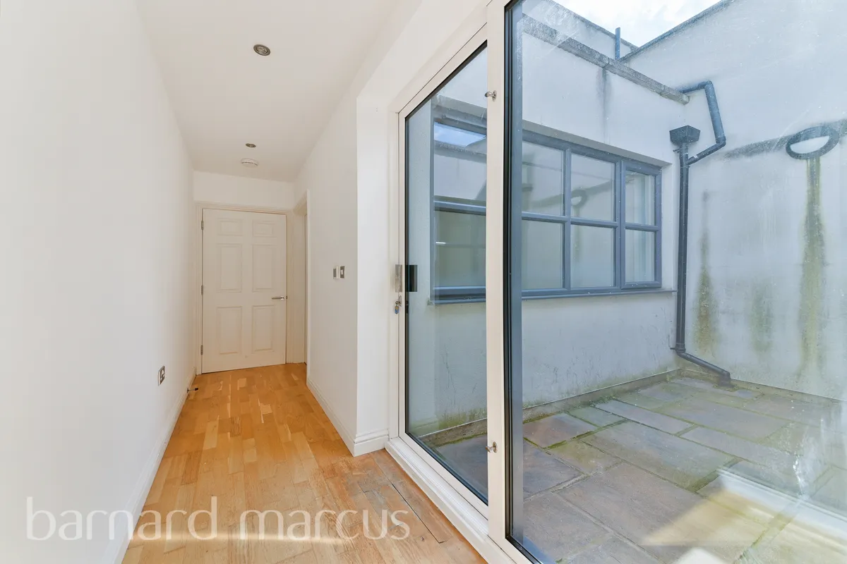 House Biddulph Road in Greater London