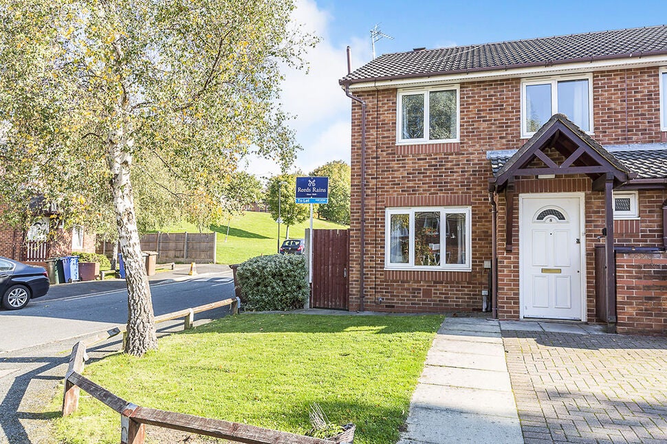 House Dutch Barn Close in Chorley
