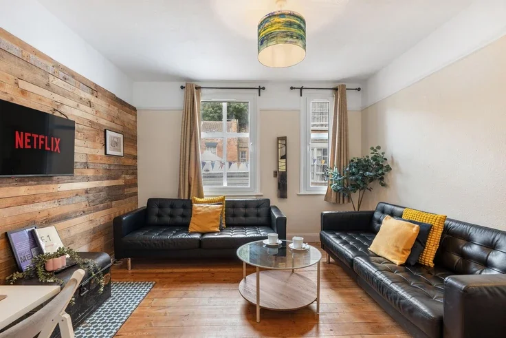 Flat George Street in St Leonards