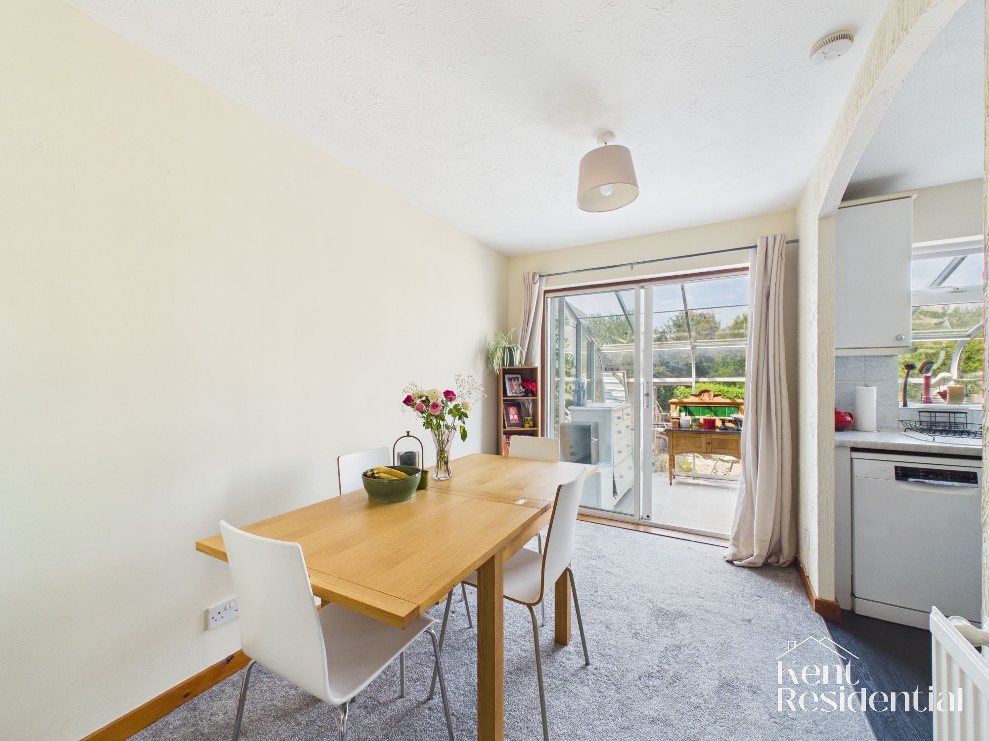 House Deringwood Drive in Maidstone
