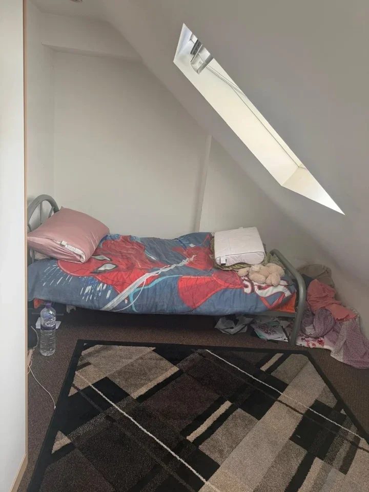 Room Derwent Drive in Greater London