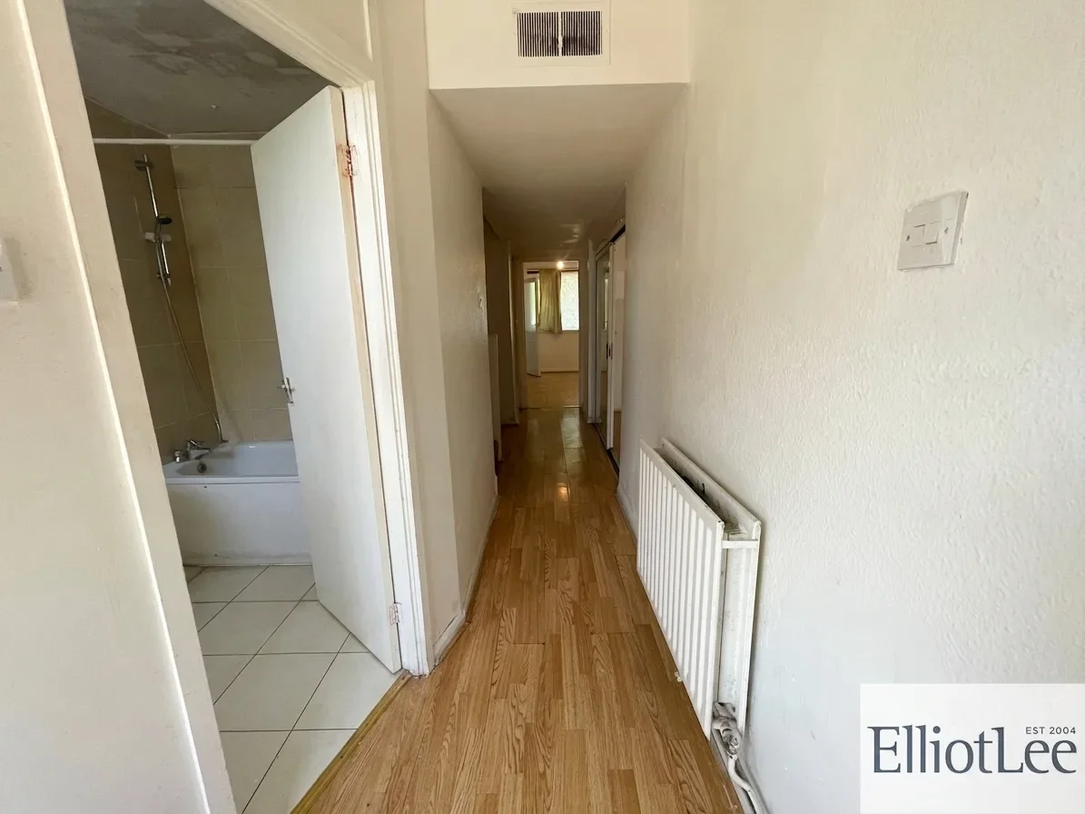 House Gervase Close in Greater London