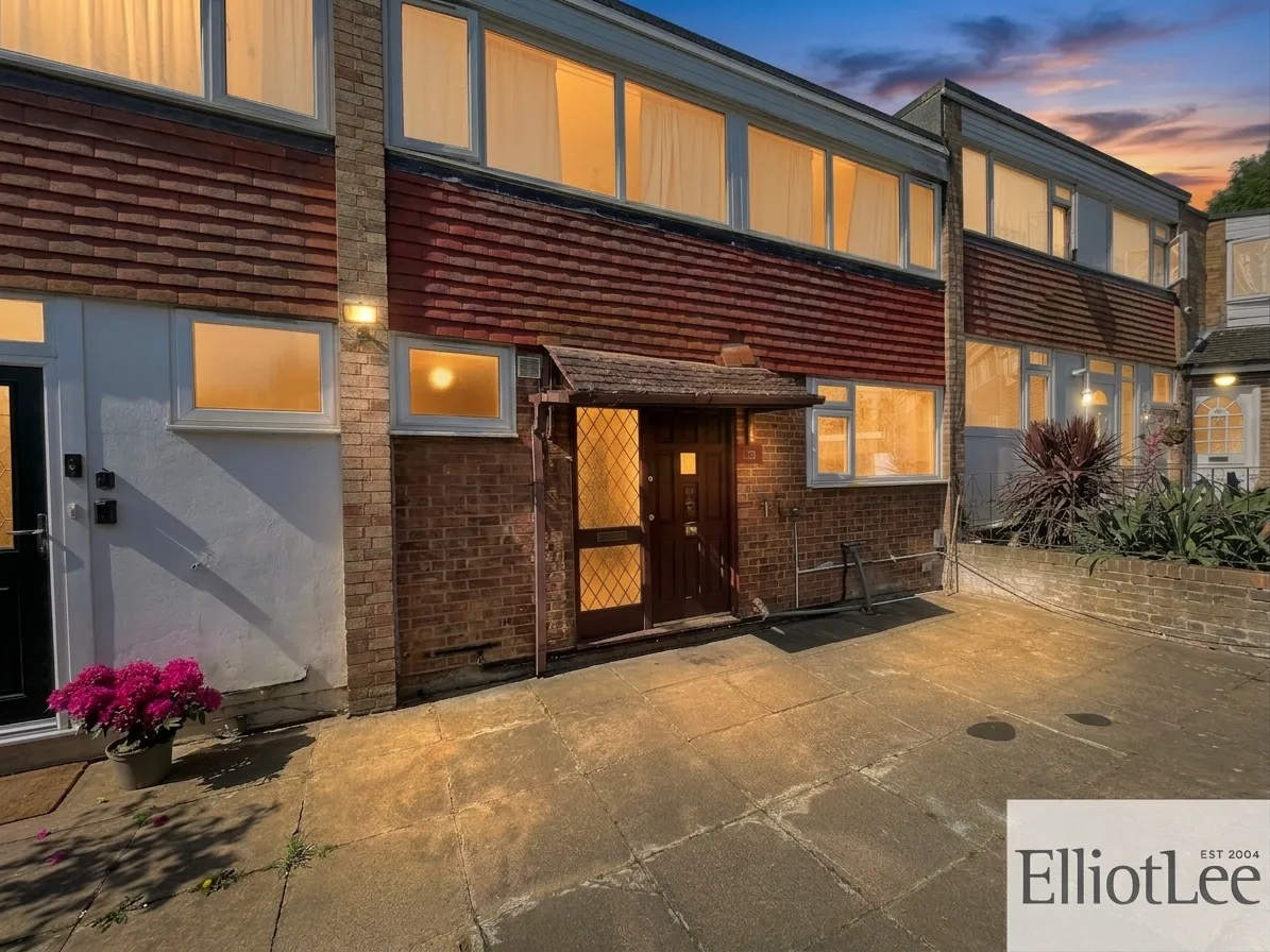 House Gervase Close in Greater London