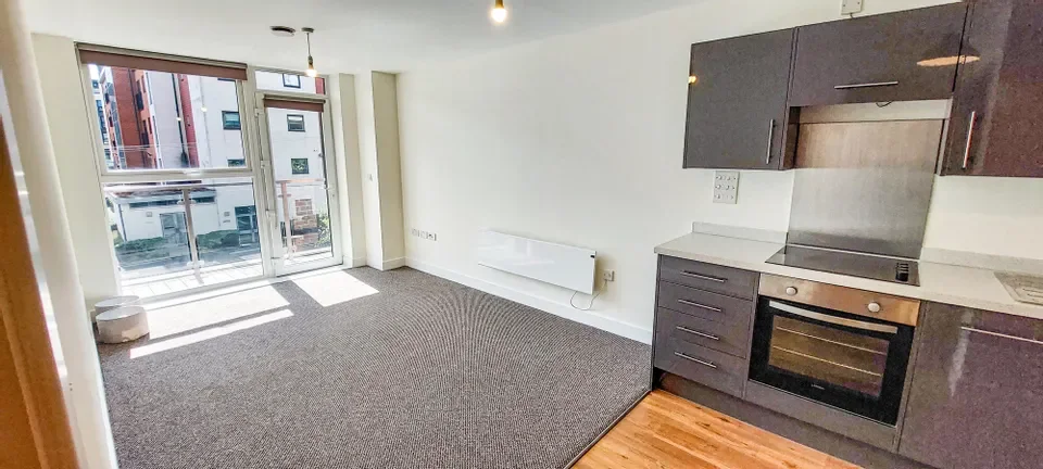 Flat Woden Street in Salford