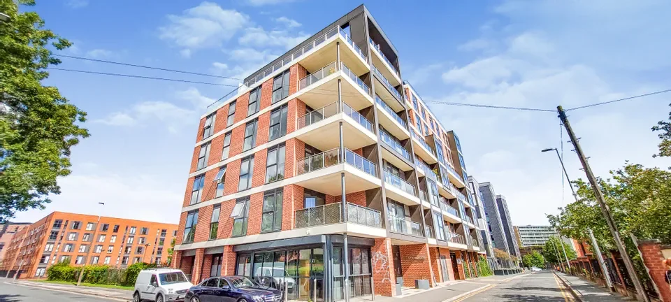 Flat Woden Street in Salford