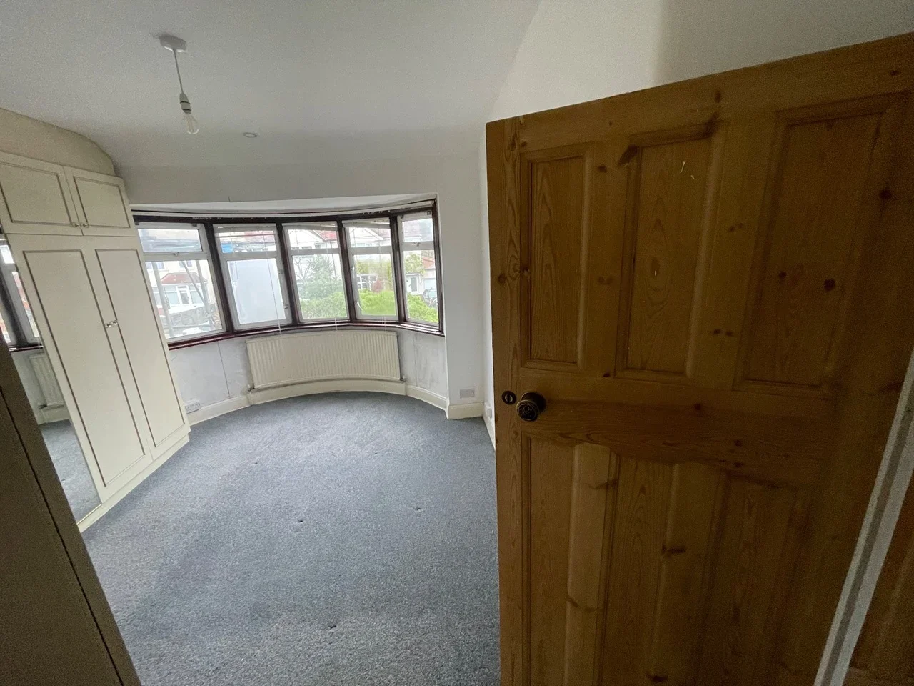 Room Selwyn Road in Greater London