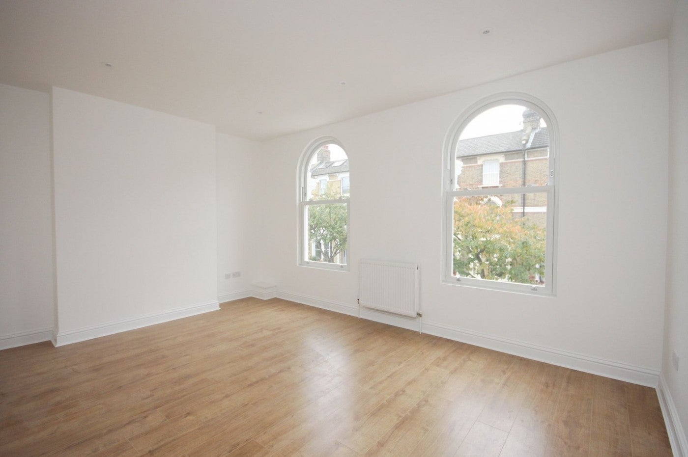 Flat Digby Crescent in Greater London