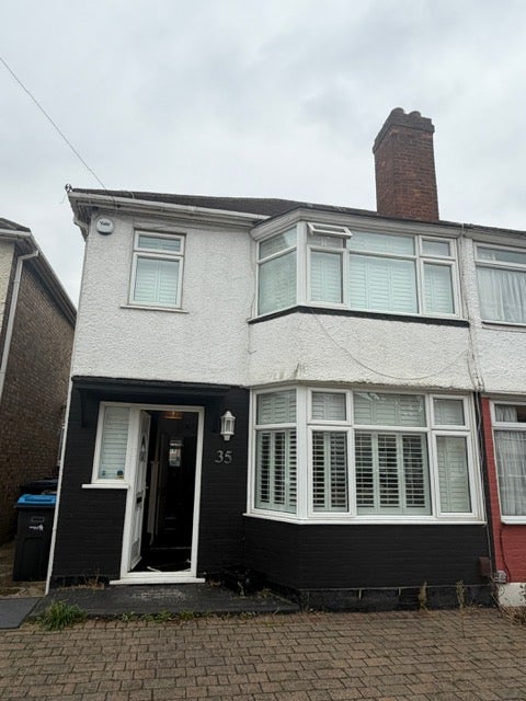 House Tynemouth Drive in Greater London