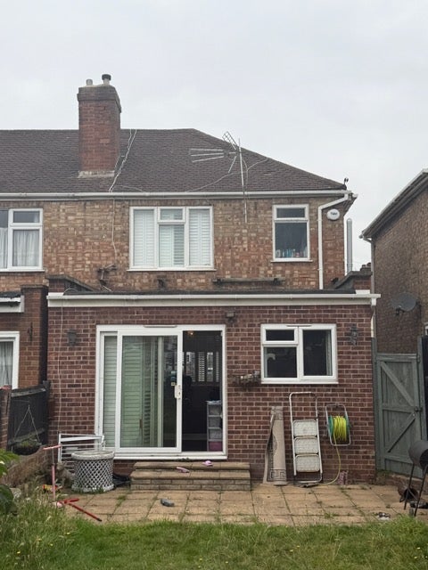 House Tynemouth Drive in Greater London