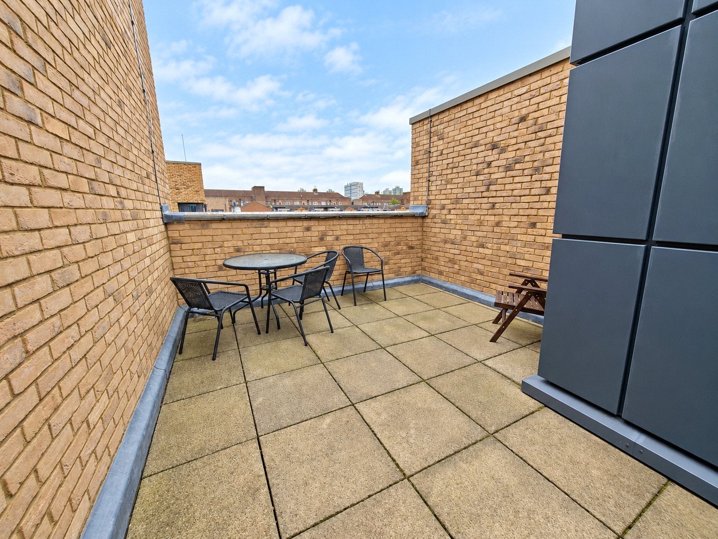 House Elmington Road in Greater London