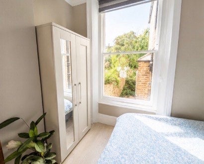 Room Archibald Road in Greater London