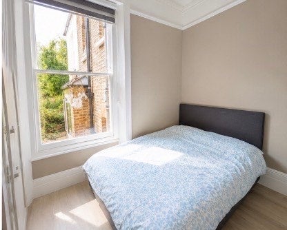 Room Archibald Road in Greater London