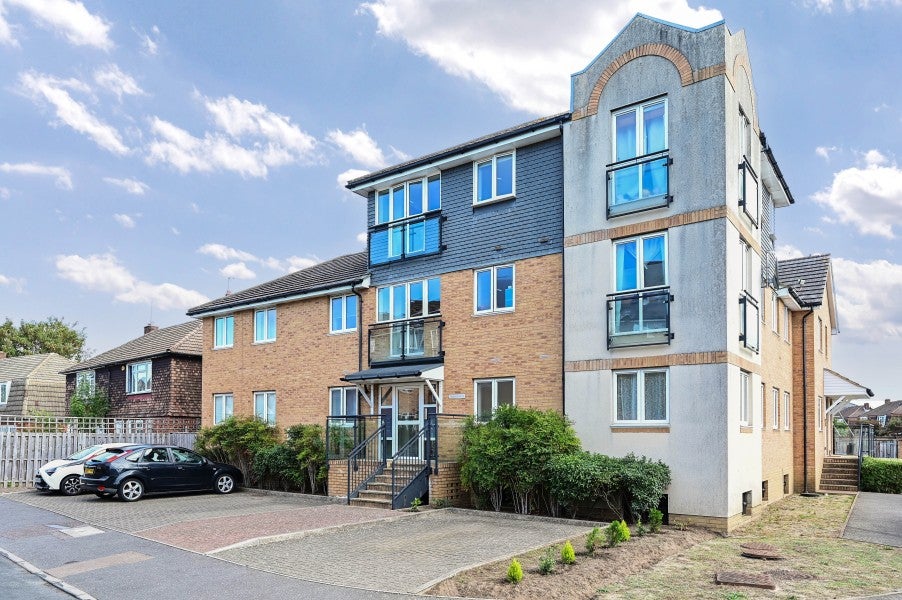 Flat Bowes Road in Borough of Runnymede