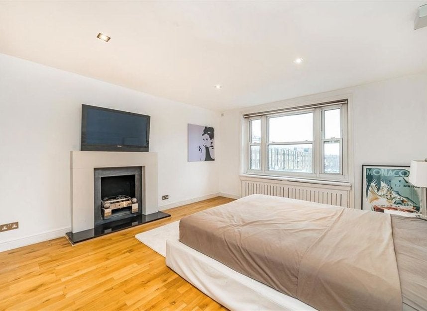 Flat Ennismore Gardens in City of Westminster