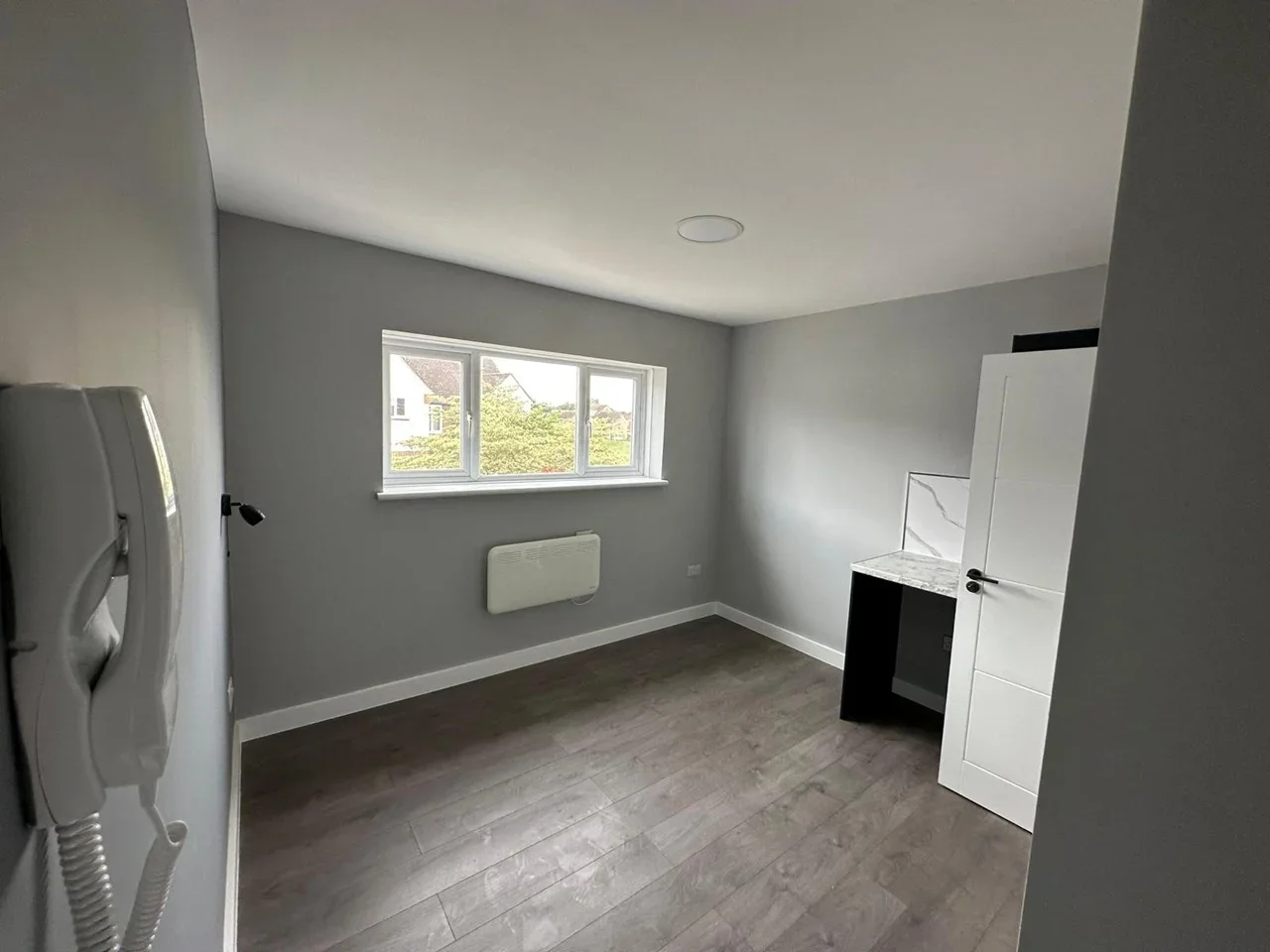 Flat Southville Crescent in Greater London
