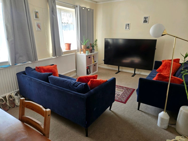 Room Radbourne Road in Greater London