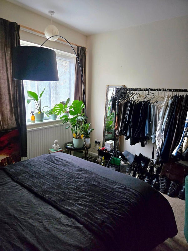 Room Radbourne Road in Greater London