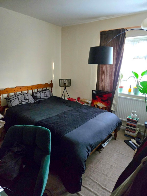 Room Radbourne Road in Greater London
