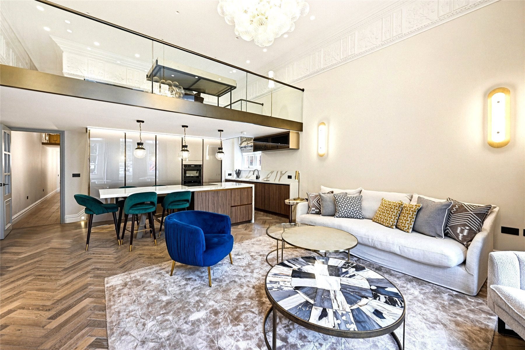 Flat Cadogan Square in Greater London