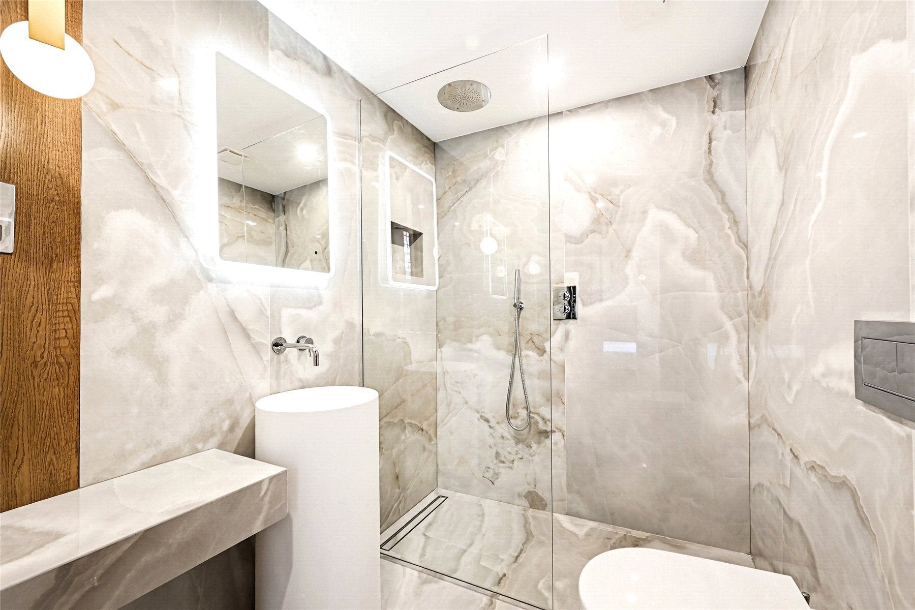 Flat Cadogan Square in Greater London