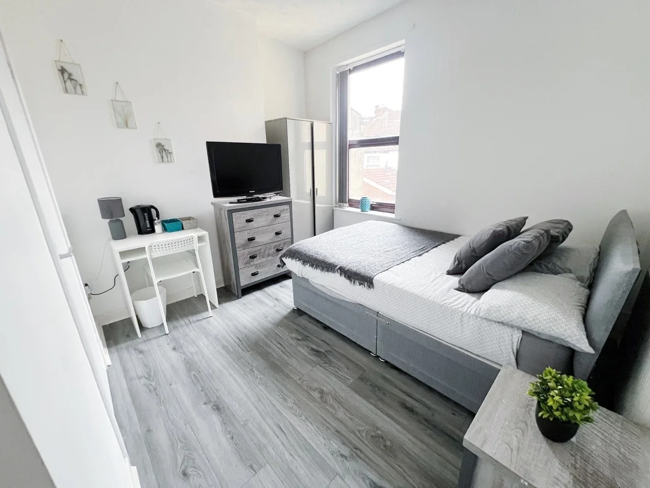 Room Chirkdale Street in Liverpool