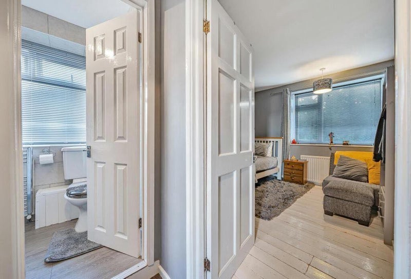 Room Coleshill Drive in Bristol