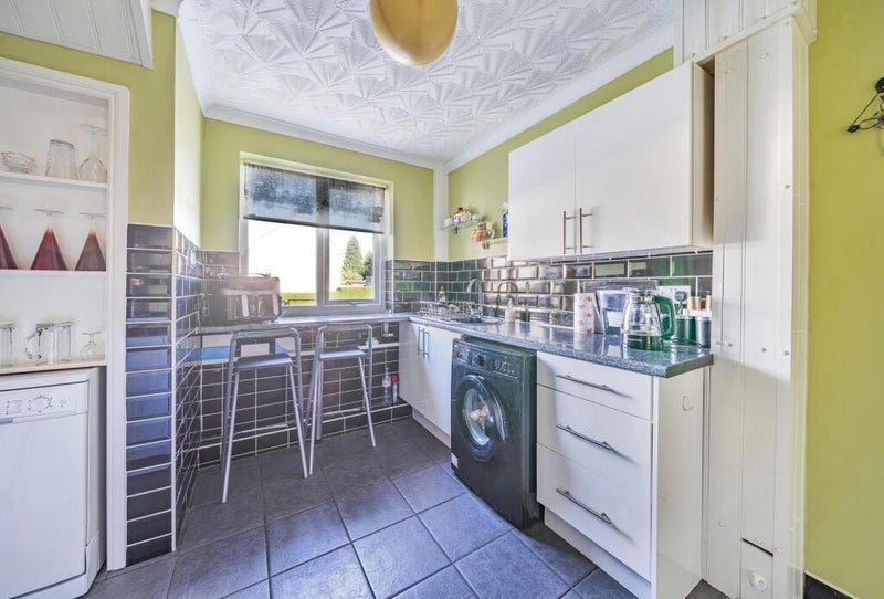 Room Coleshill Drive in Bristol