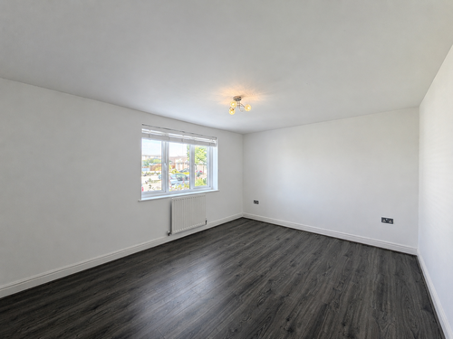 Flat Easter Langside Drive in Dalkeith