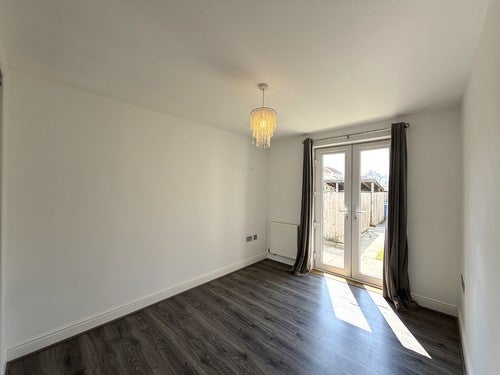 Flat Easter Langside Drive in Dalkeith
