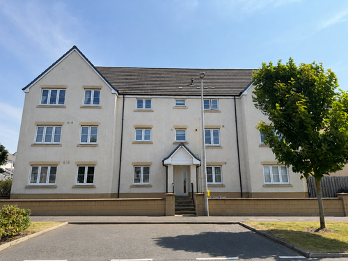 Flat Easter Langside Drive in Dalkeith