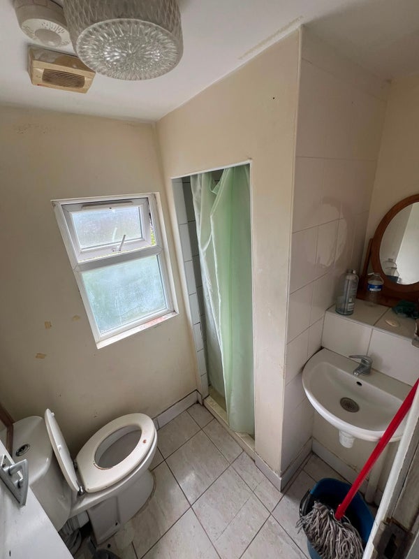 Room Sandringham Road in Greater London
