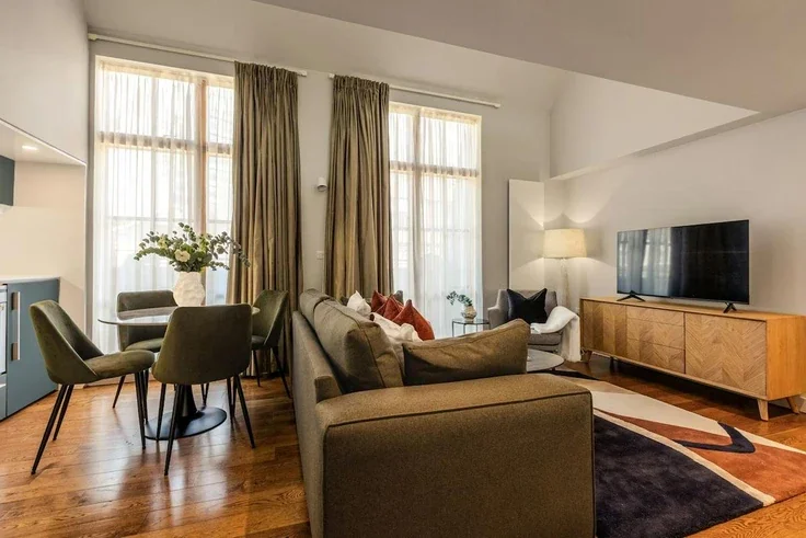 Flat Steward Street in Greater London