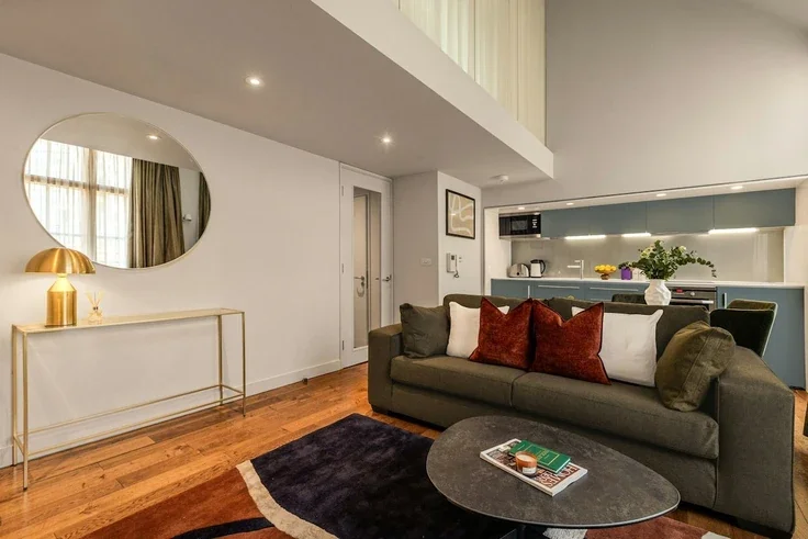Flat Steward Street in Greater London
