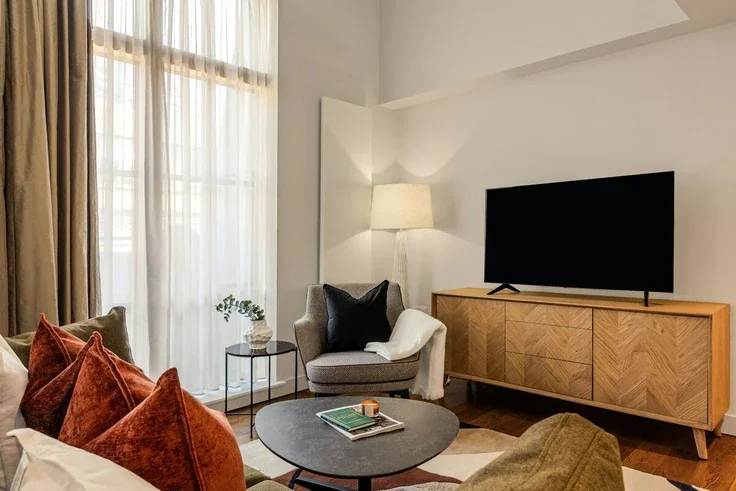 Flat Steward Street in Greater London
