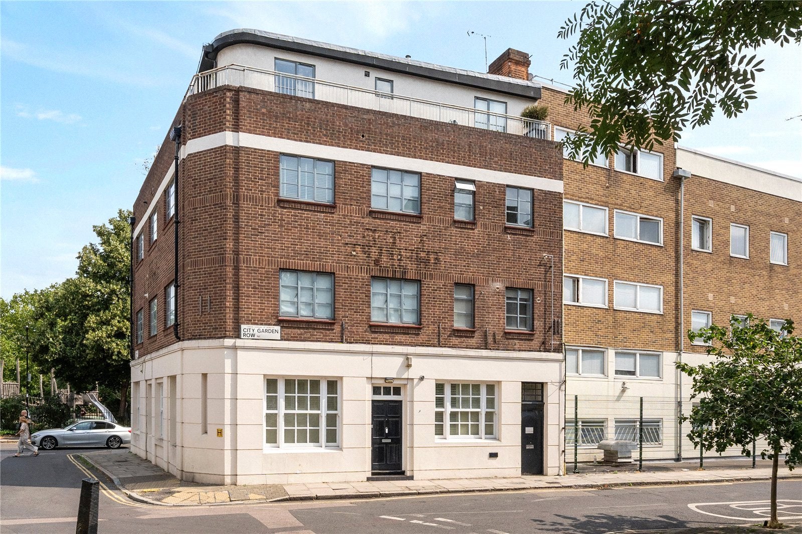 Flat Graham Street in Greater London