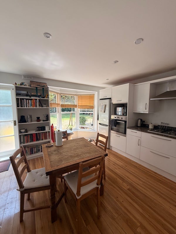 Room Sovereign Mews in Greater London