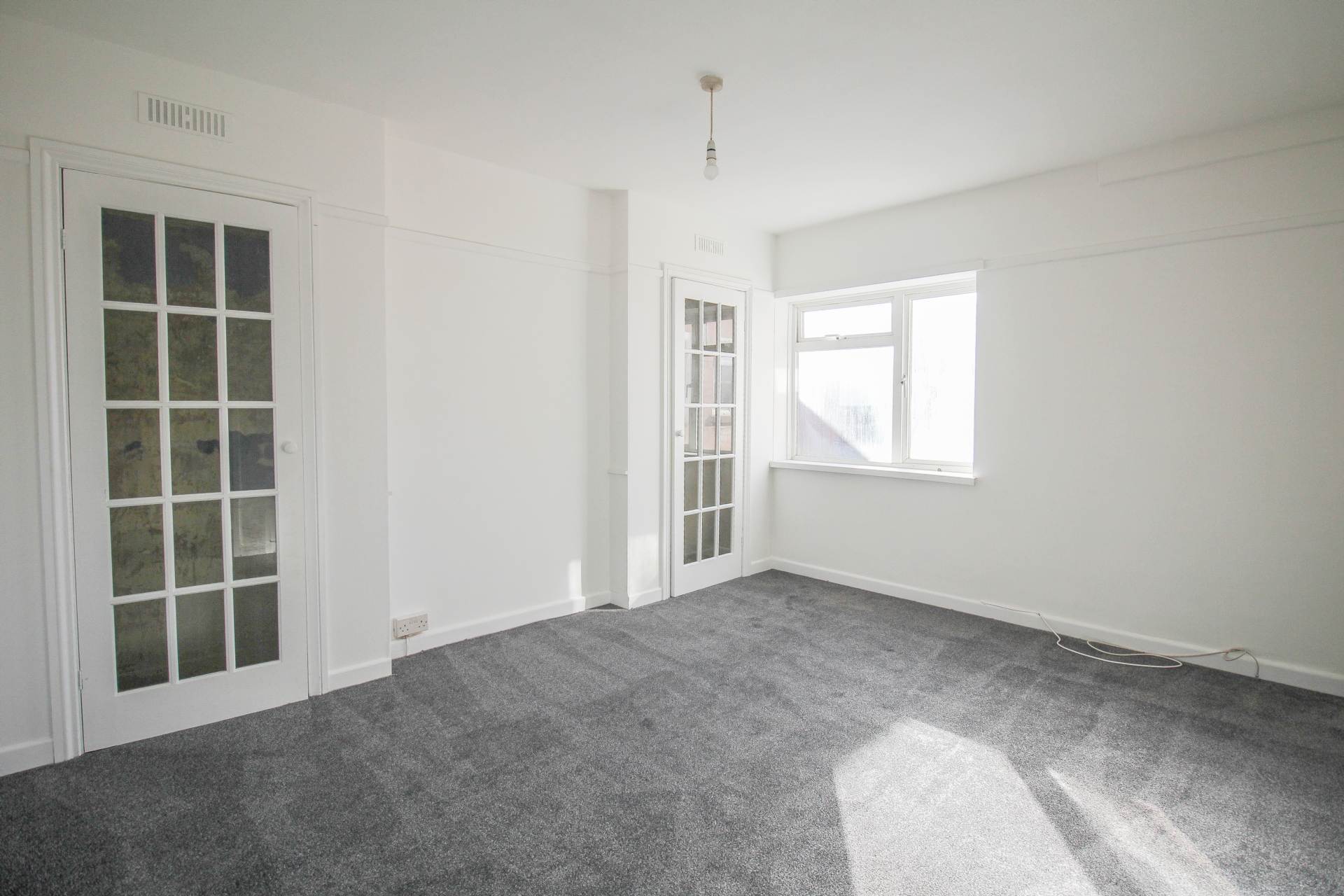 Flat Orchard Street in Weston-super-Mare